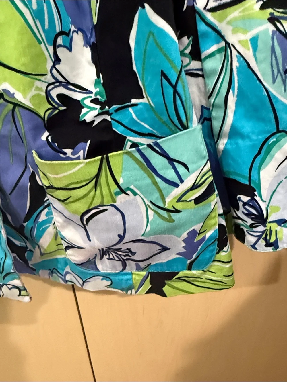 erin london Blue Green Floral Cropped Jacket